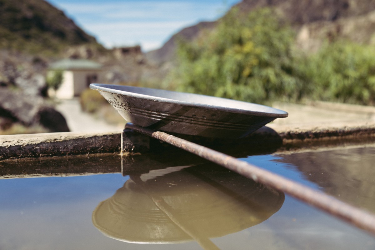 Gold Panning near Cromwell & Queenstown Goldfields Mining Centre