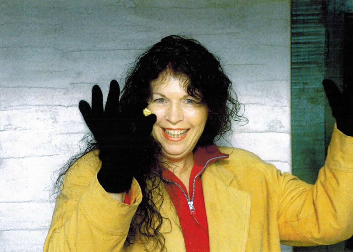 Gold Panning near Cromwell & Queenstown Goldfields Mining Centre